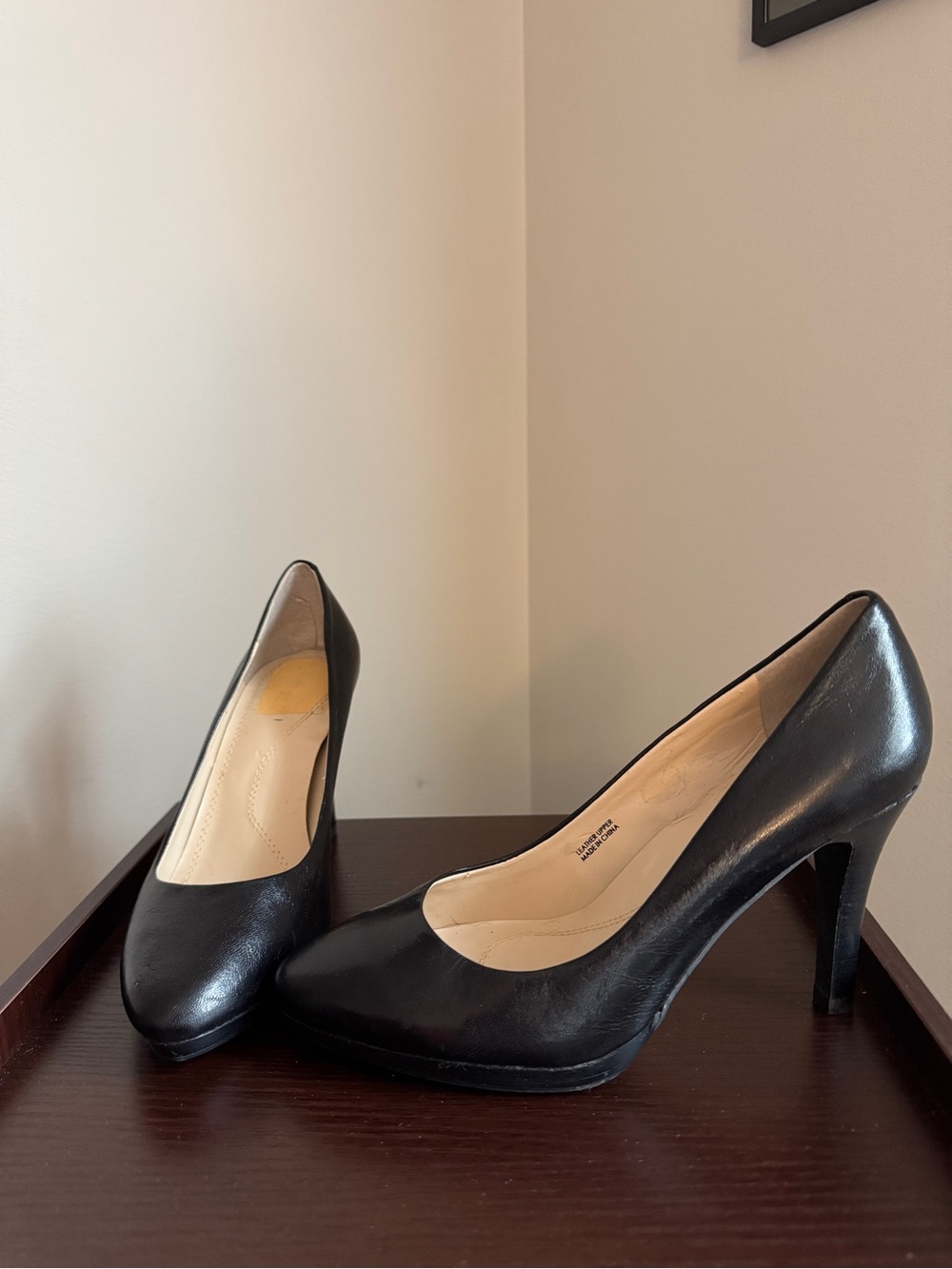 Tahari Black Leather Heels
